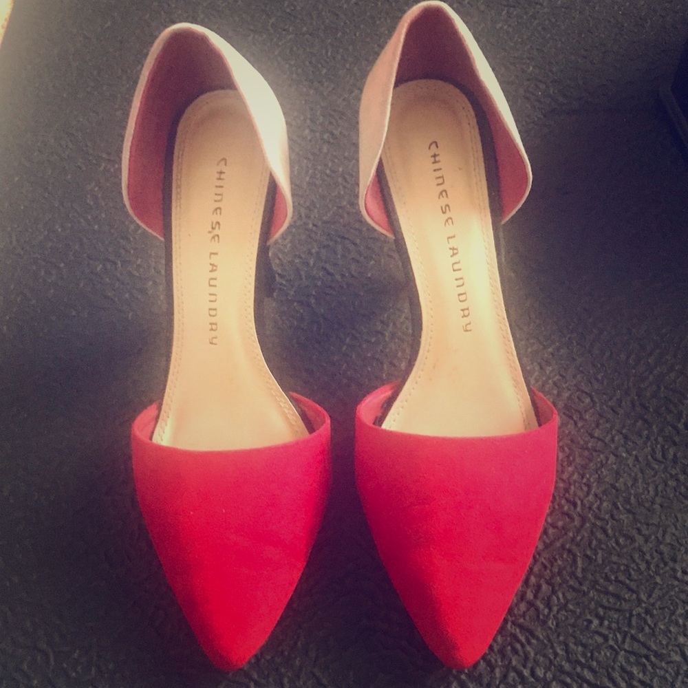 Red and beige pumps!